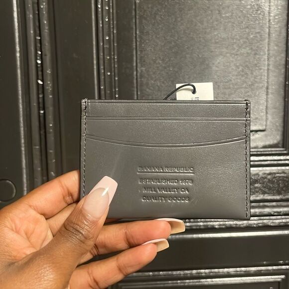 Banana Republic Leather card case - Picture 1 of 4